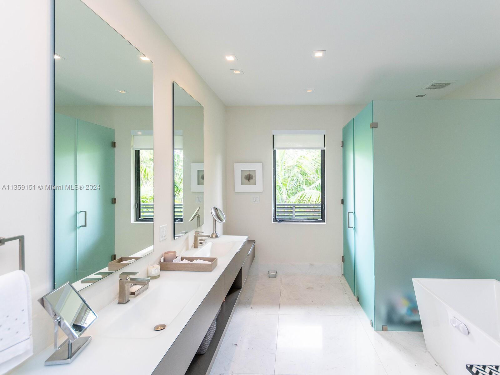 RESIDENCES AT VIZCAYA - Residential