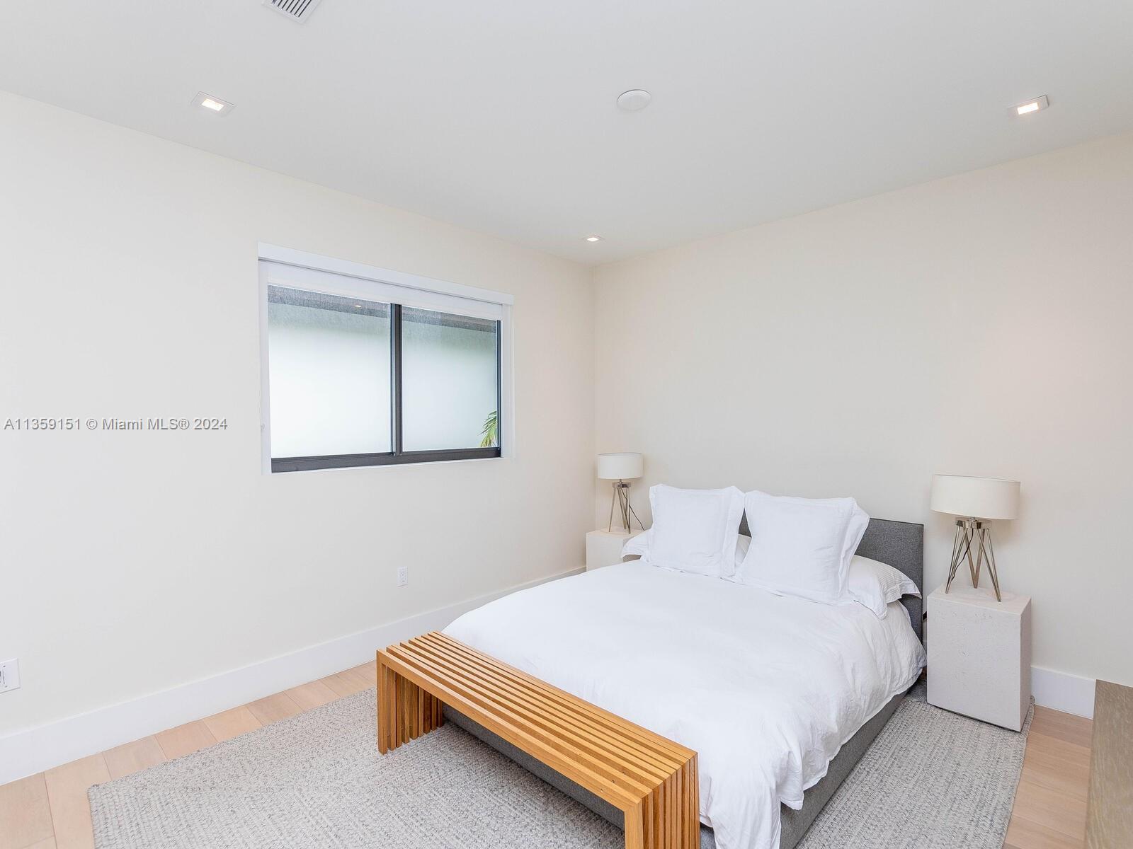 RESIDENCES AT VIZCAYA - Residential