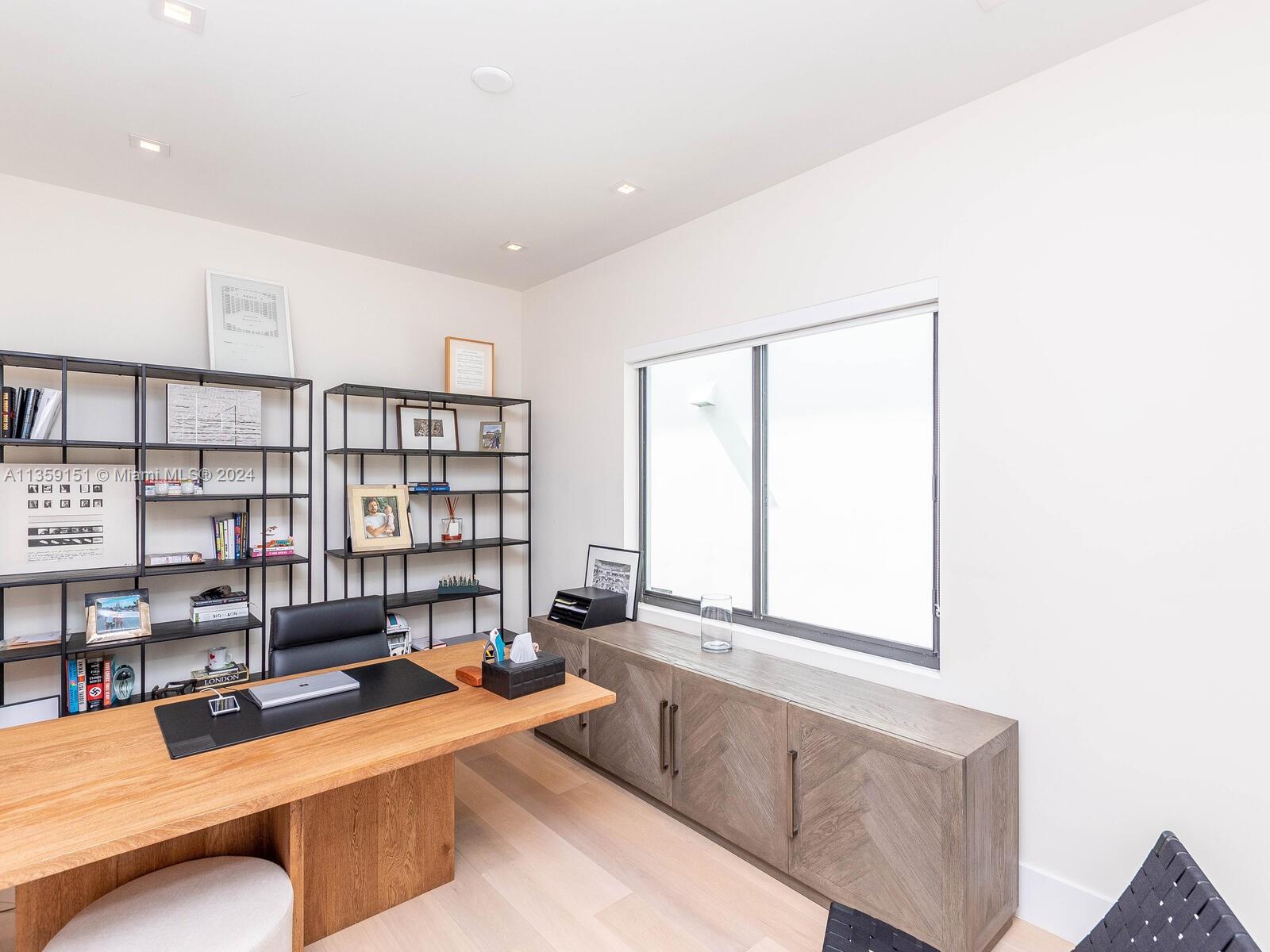 RESIDENCES AT VIZCAYA - Residential