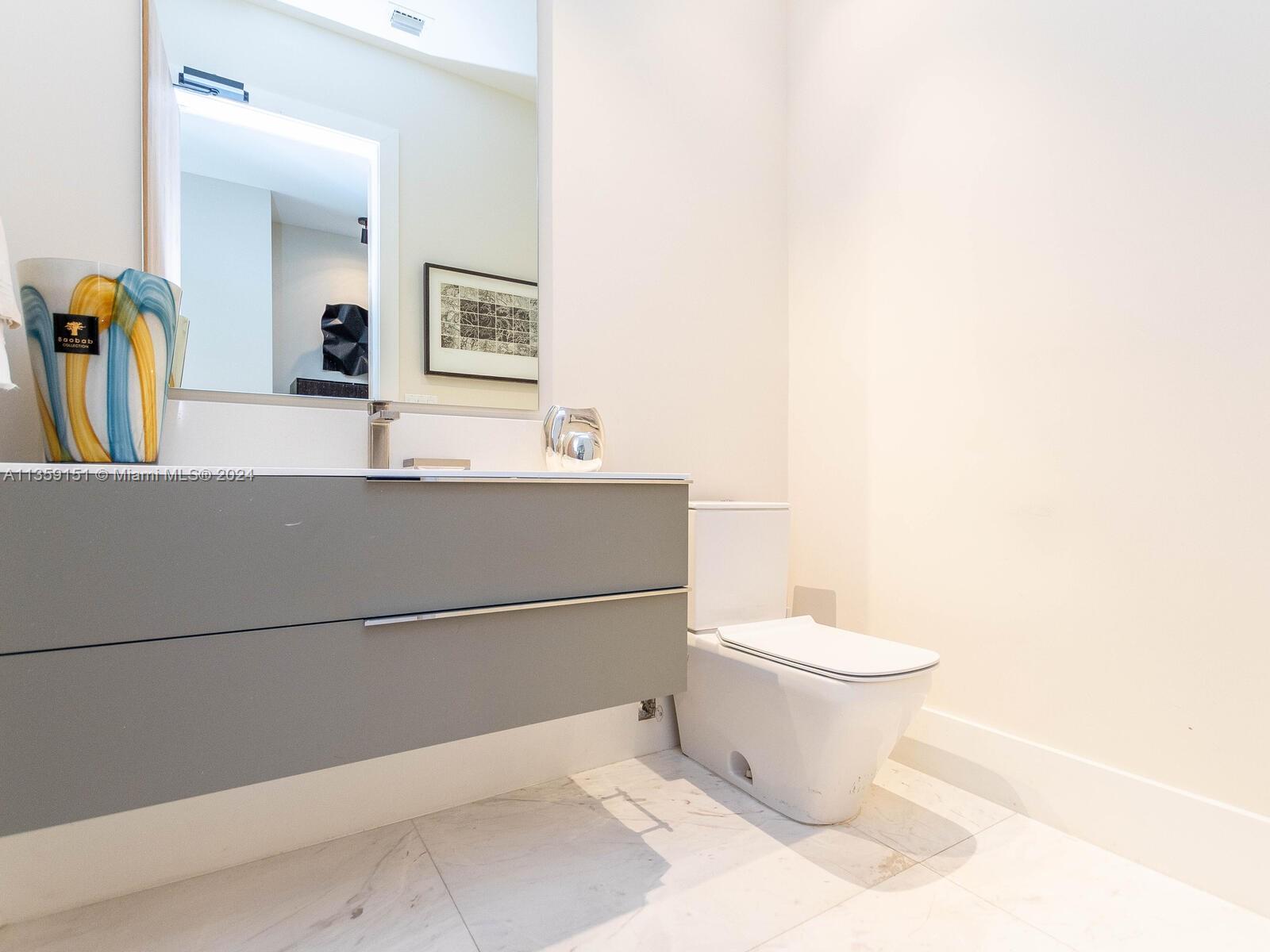 RESIDENCES AT VIZCAYA - Residential