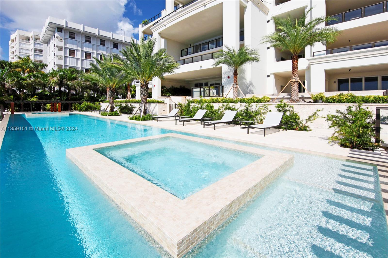 RESIDENCES AT VIZCAYA - Residential