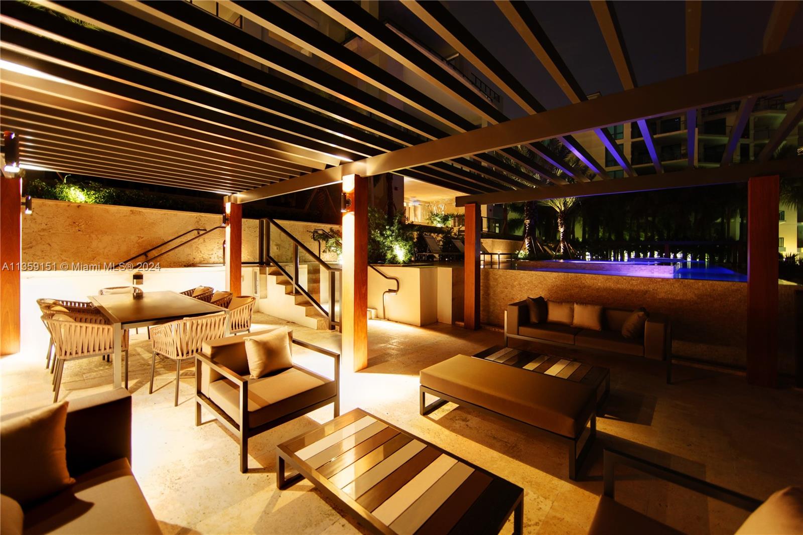 RESIDENCES AT VIZCAYA - Residential