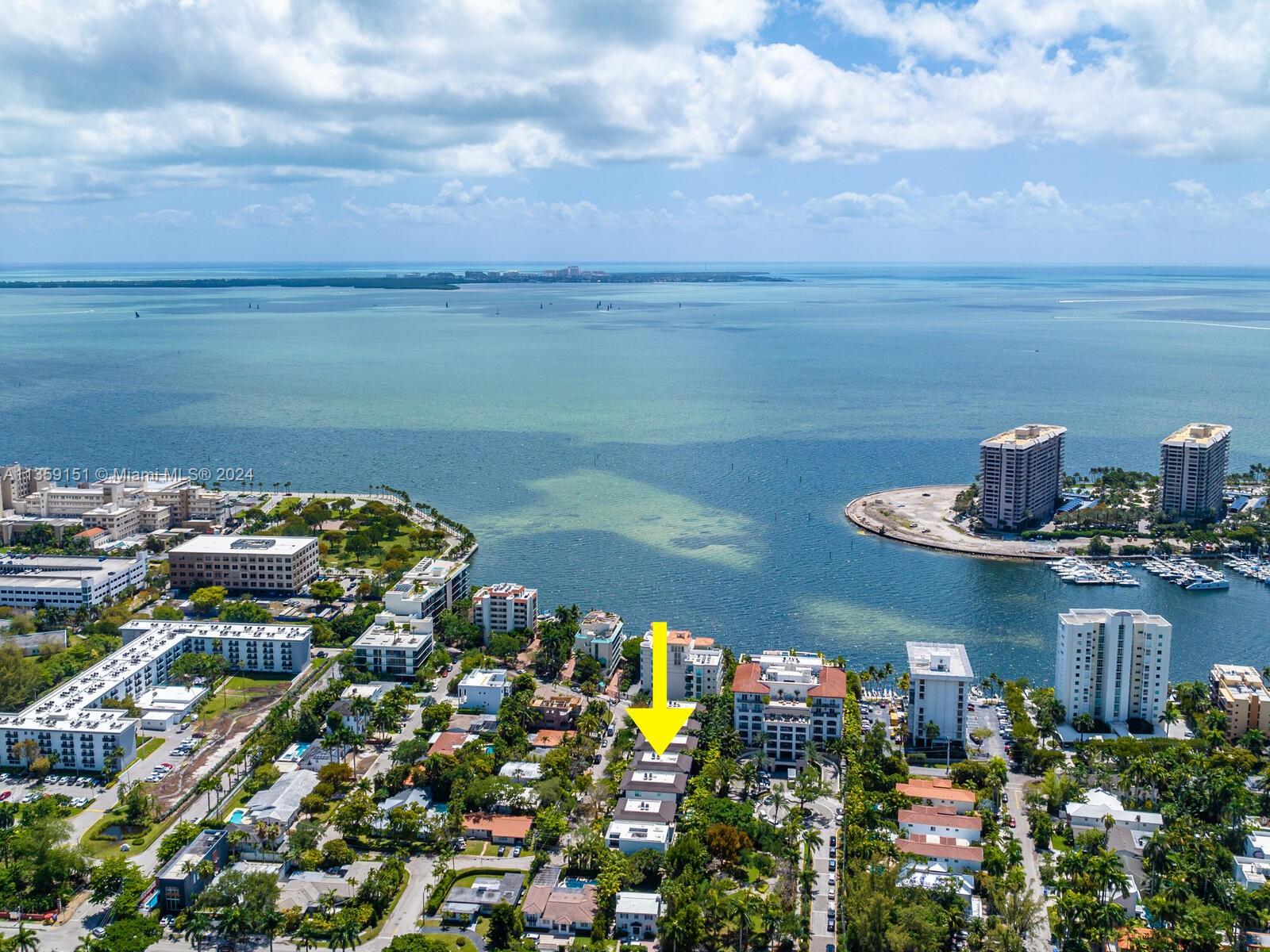 RESIDENCES AT VIZCAYA - Residential