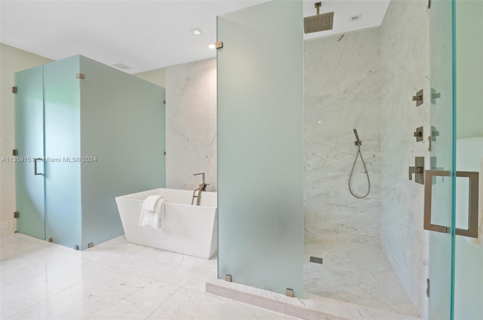 RESIDENCES AT VIZCAYA - Residential