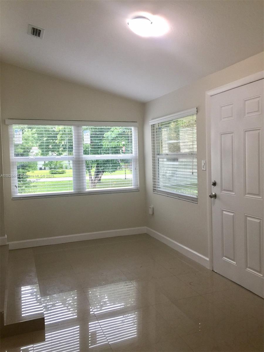 1155 NE 119 St 1