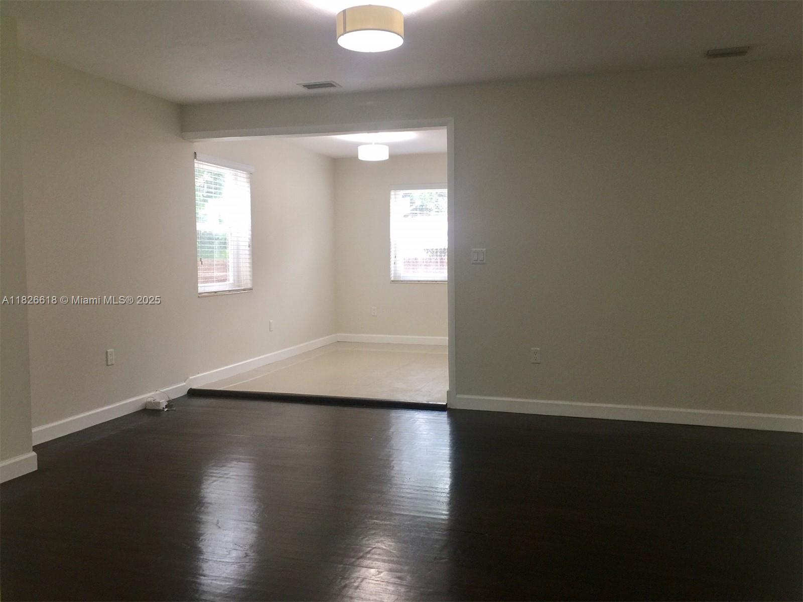 1155 NE 119 St 1