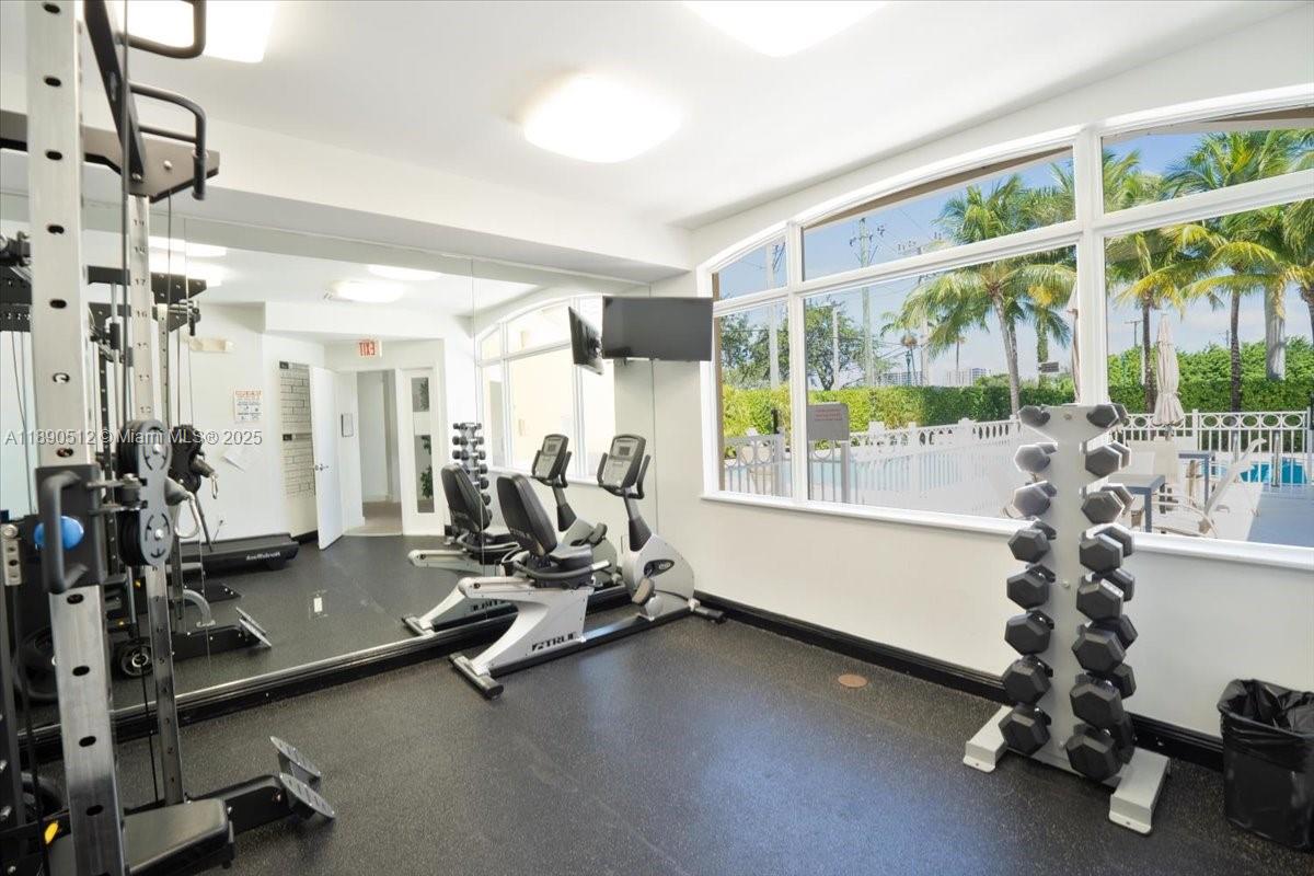 MERCO AT AVENTURA - Residential Lease
