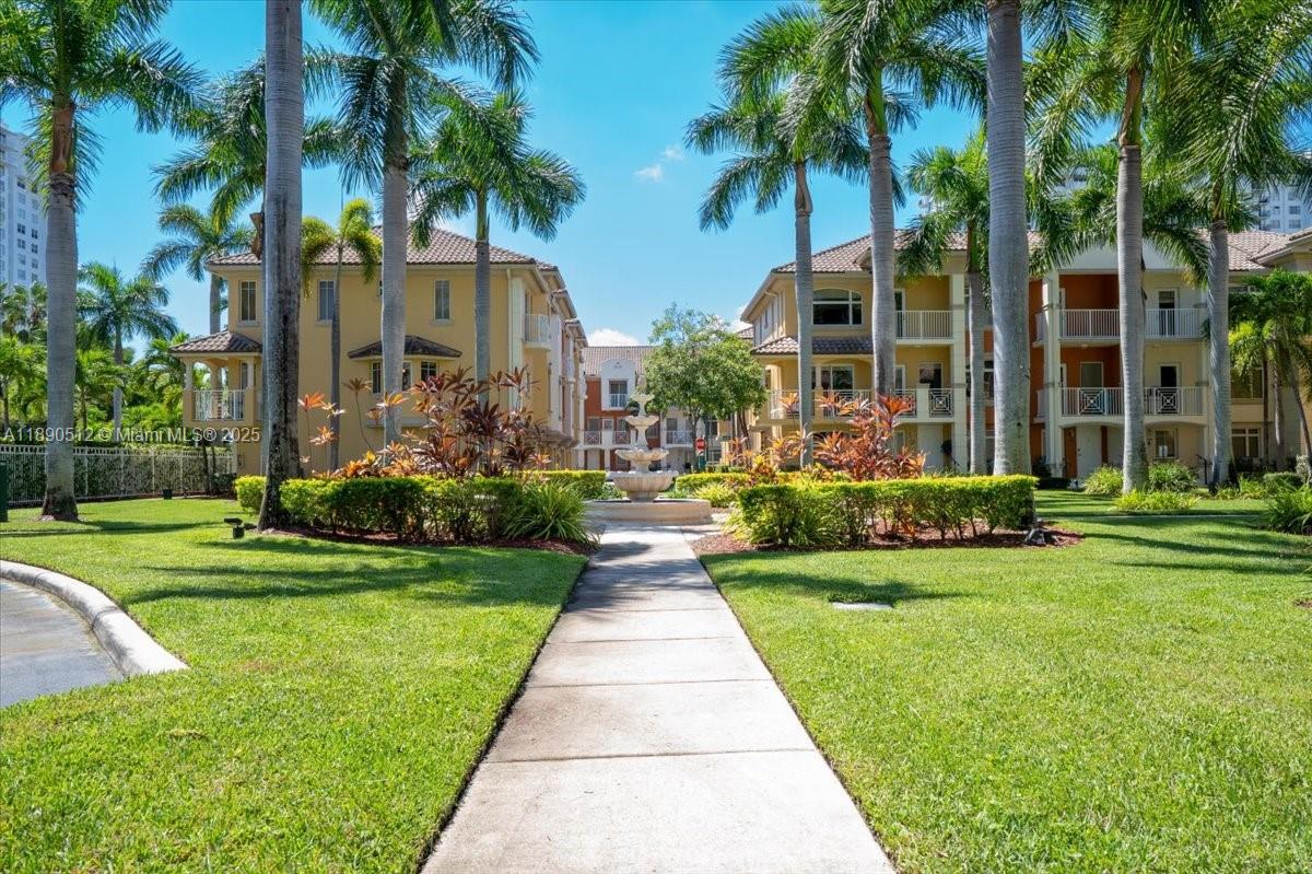 MERCO AT AVENTURA - Residential Lease