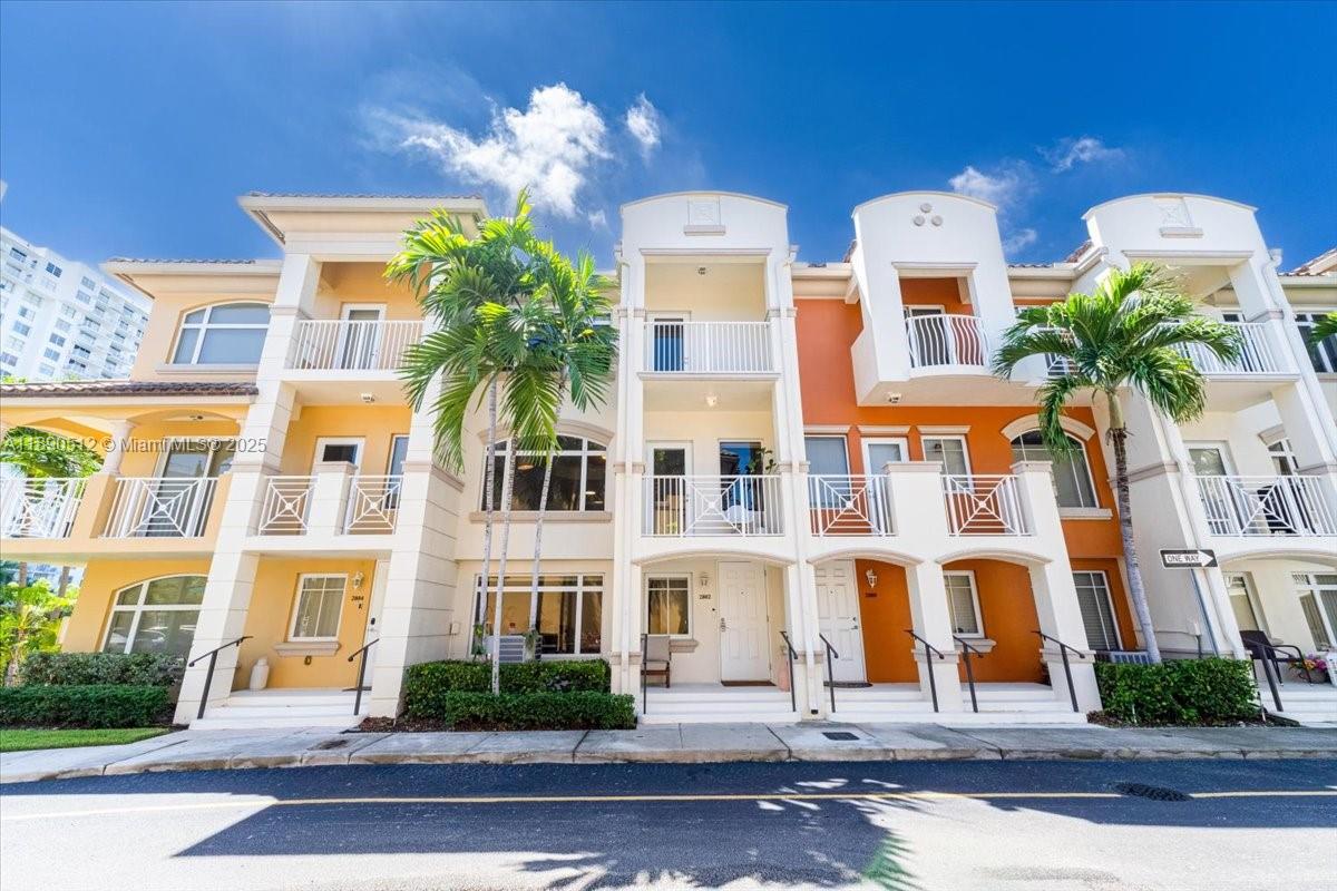 MERCO AT AVENTURA - Residential Lease