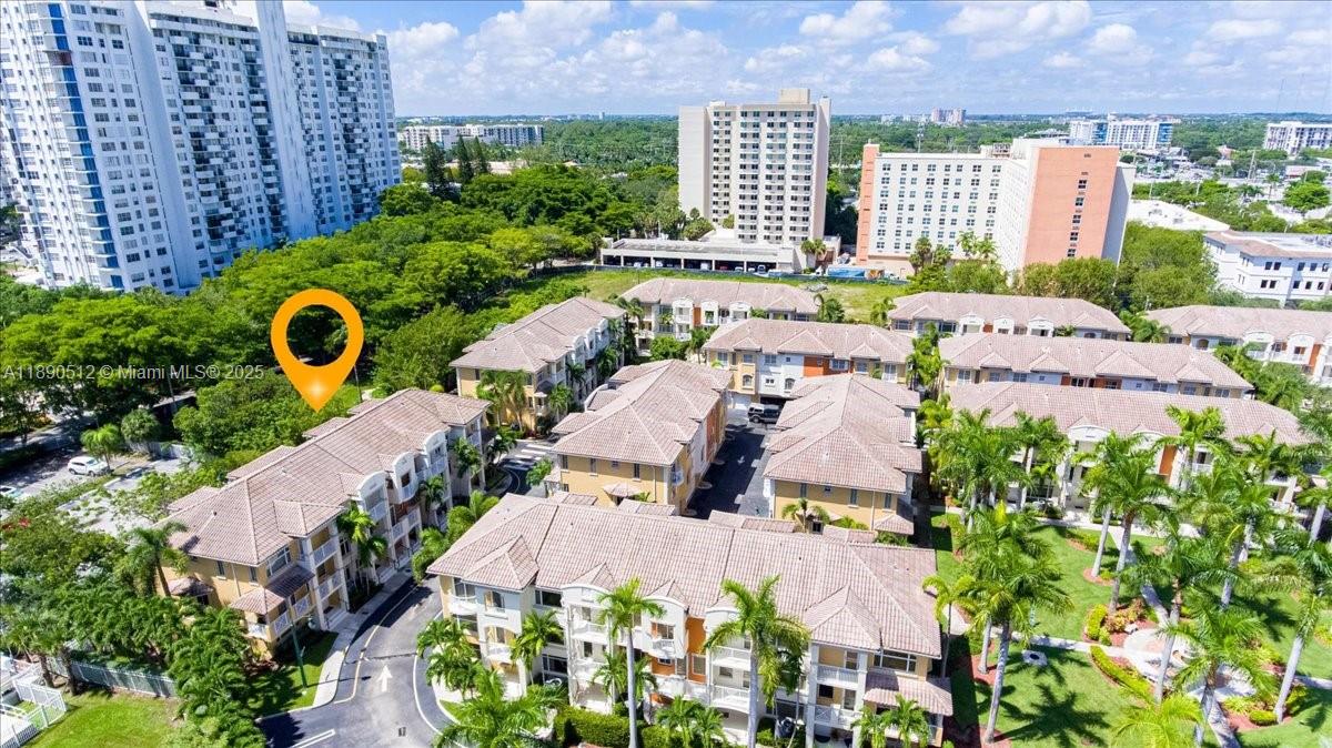 MERCO AT AVENTURA - Residential Lease
