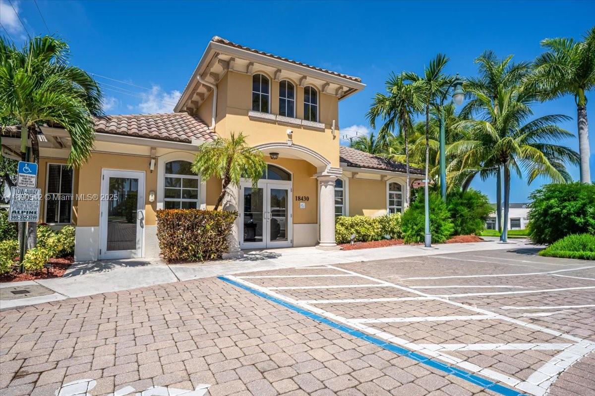 MERCO AT AVENTURA - Residential Lease