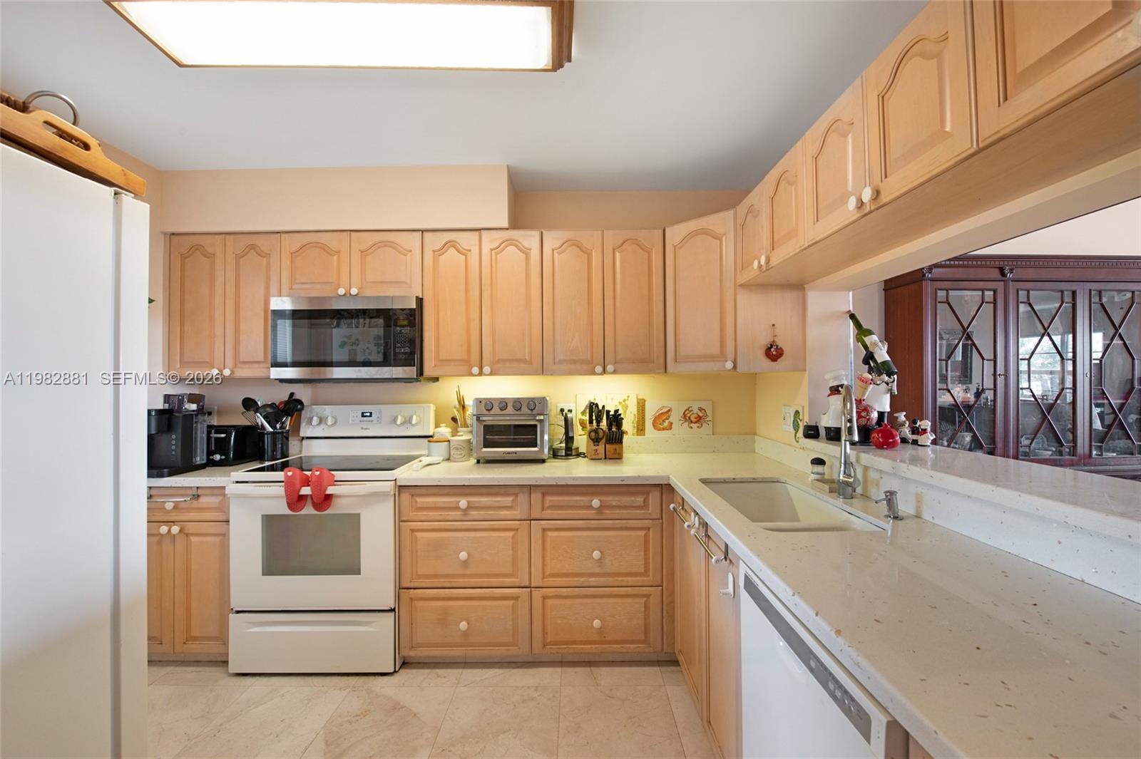 NO 1 PALM-AIRE AT CORAL K - Residential