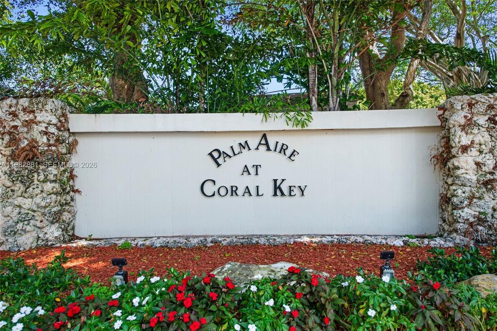 Photo of 3050 NE 48th Ct #401, Lighthouse Point, FL 33064 (MLS # A11982881)