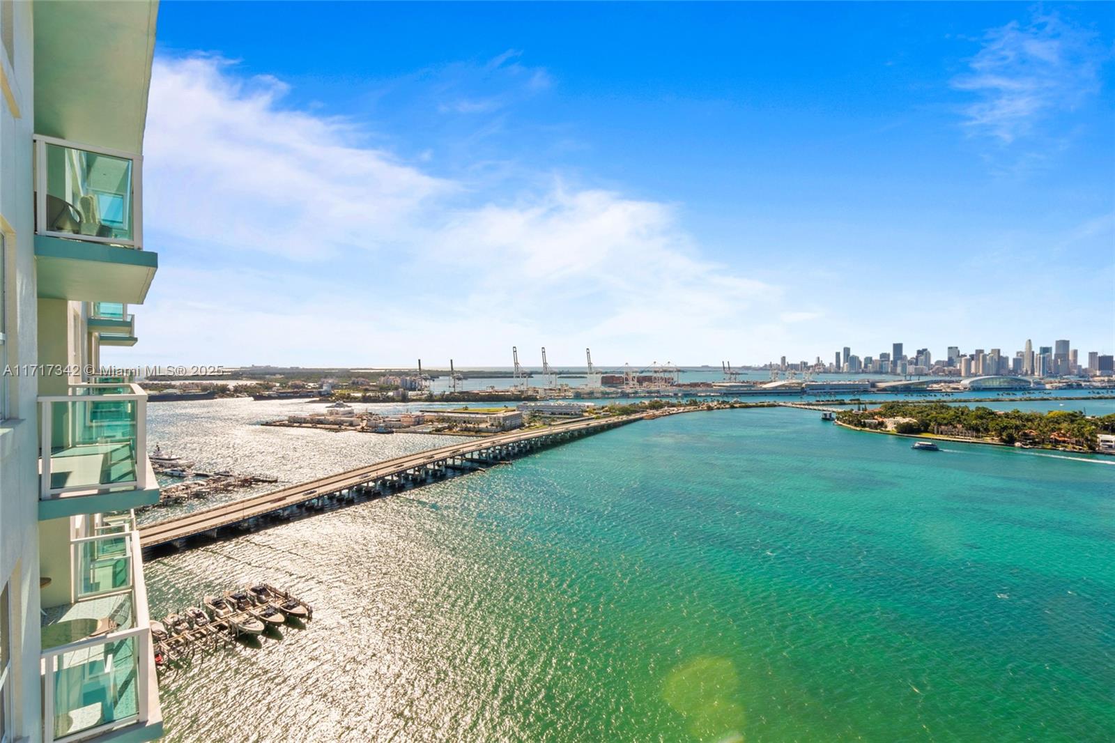 650 West Ave 2907
