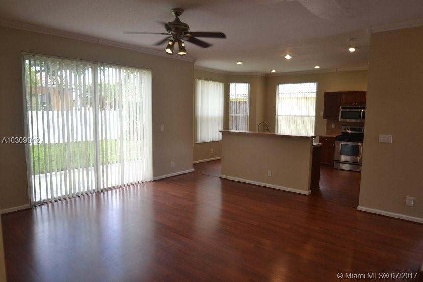 VULCAN MATERIALS COMPANY - Residential Lease