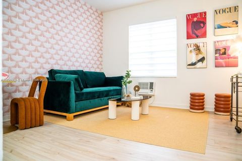 Photo of 3030 Collins Ave #1E, Miami Beach, FL 33140 (MLS # A11891962)