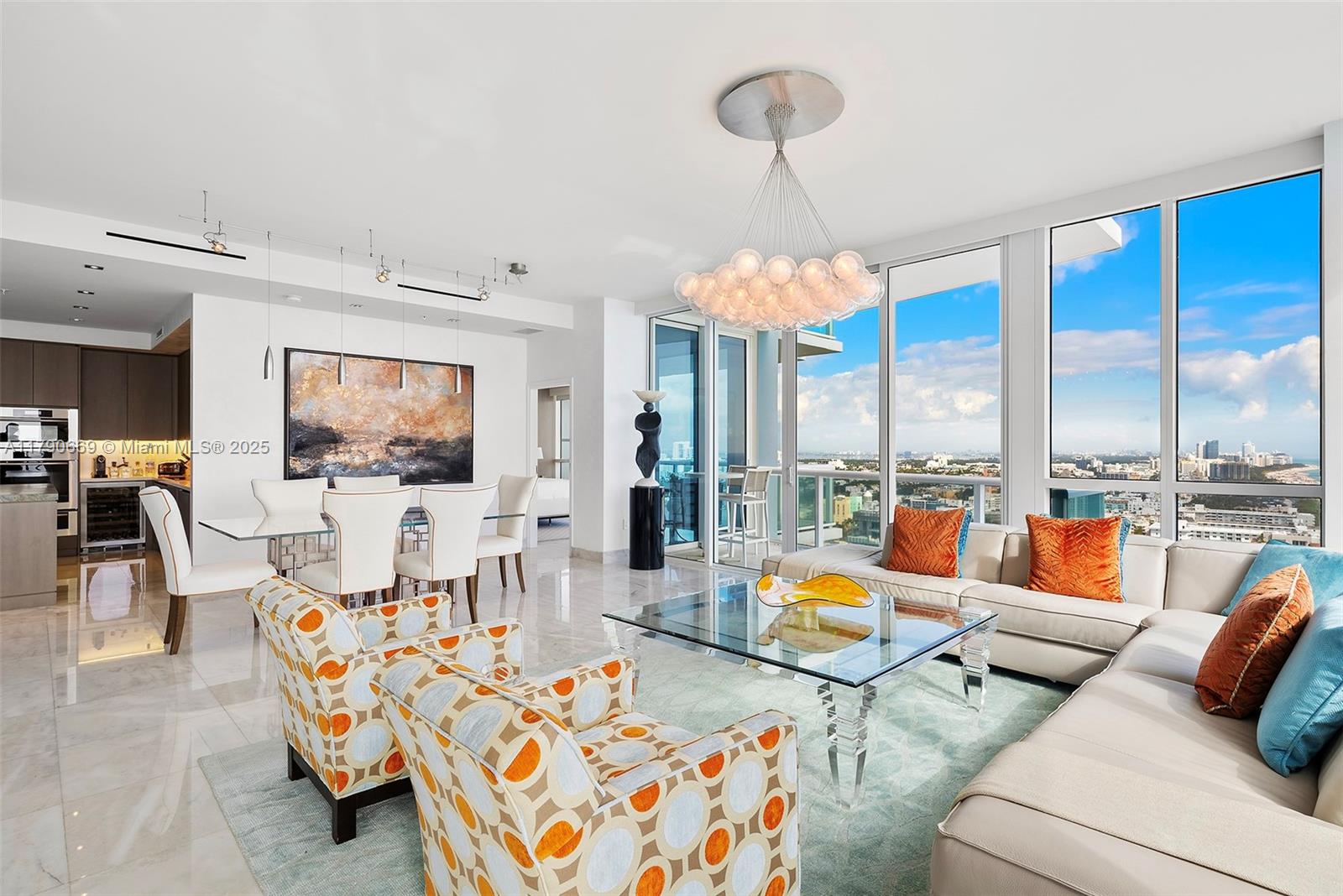 50 S Pointe Dr 2801