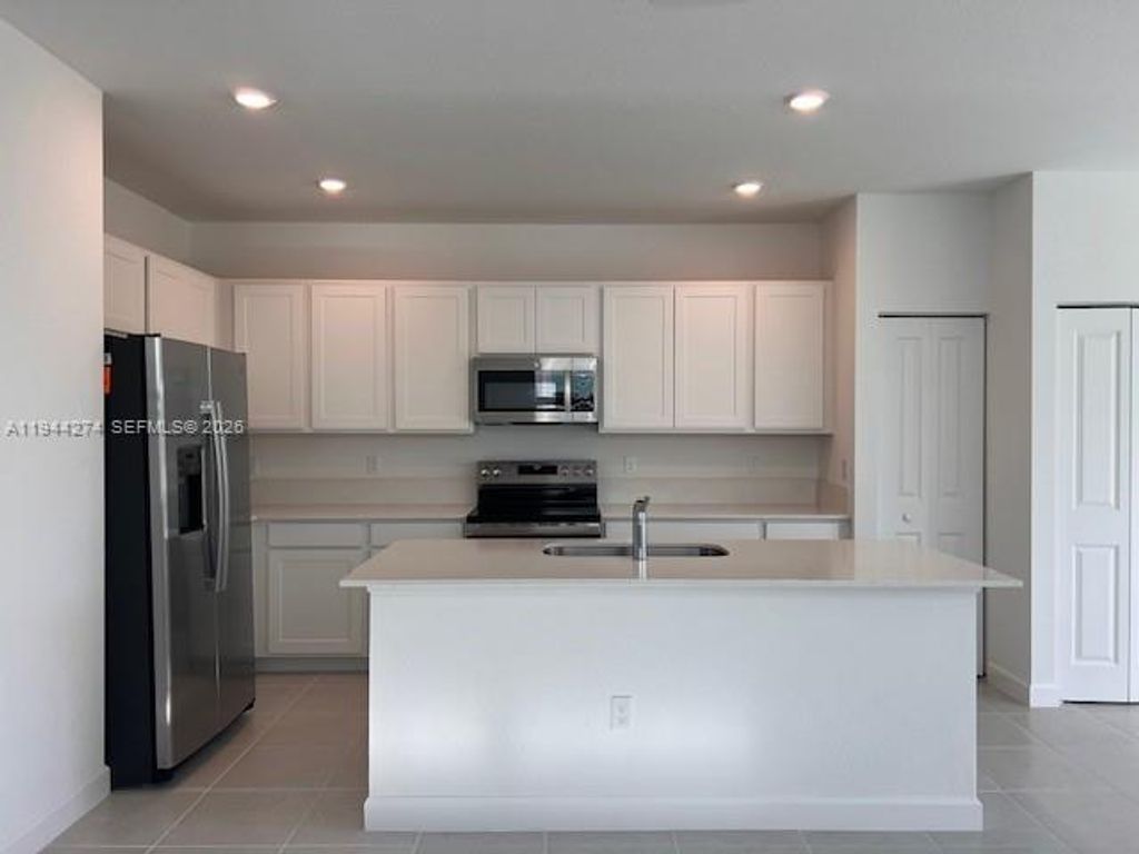 Photo of 405 SE Crossoak Ln #405, Port St Lucie, FL 34984 (MLS # A11944274)