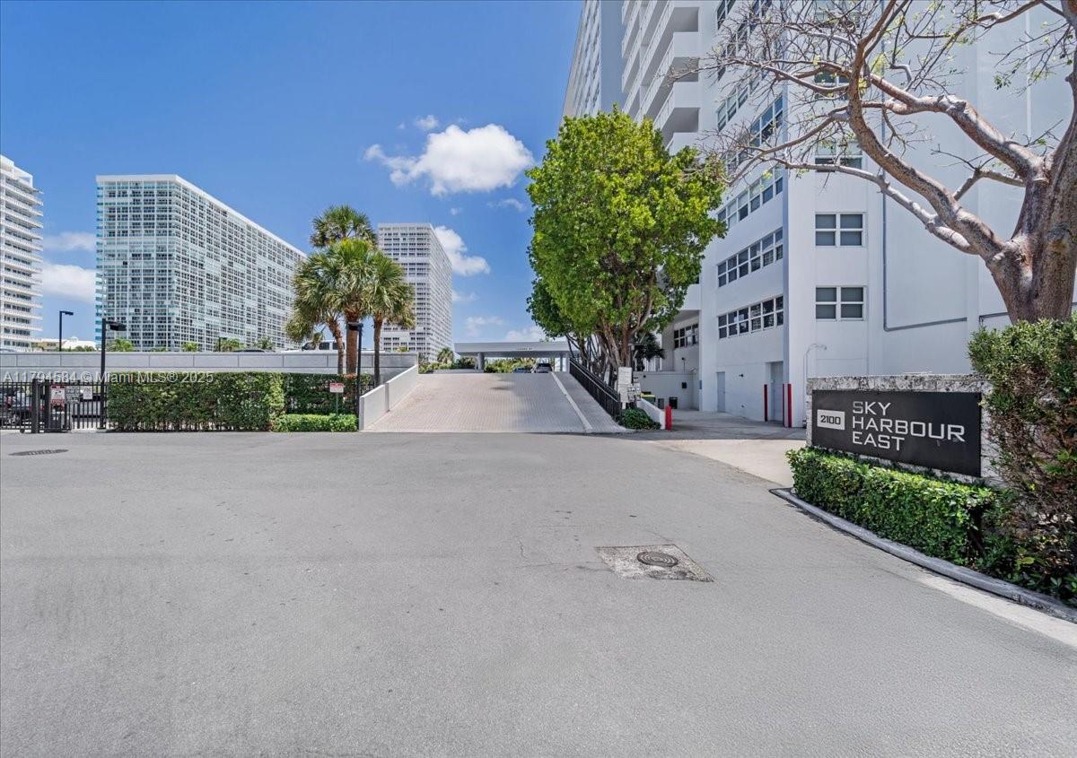 SKY HARBOUR EAST CONDO - Residential