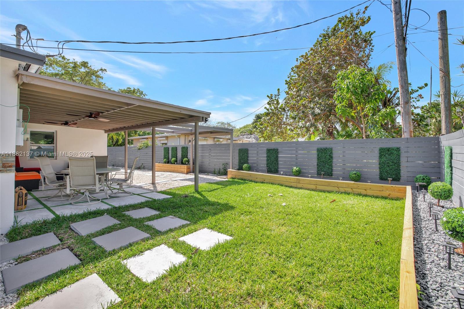 YELLOWSTONE PARK AMEN PLA - Residential