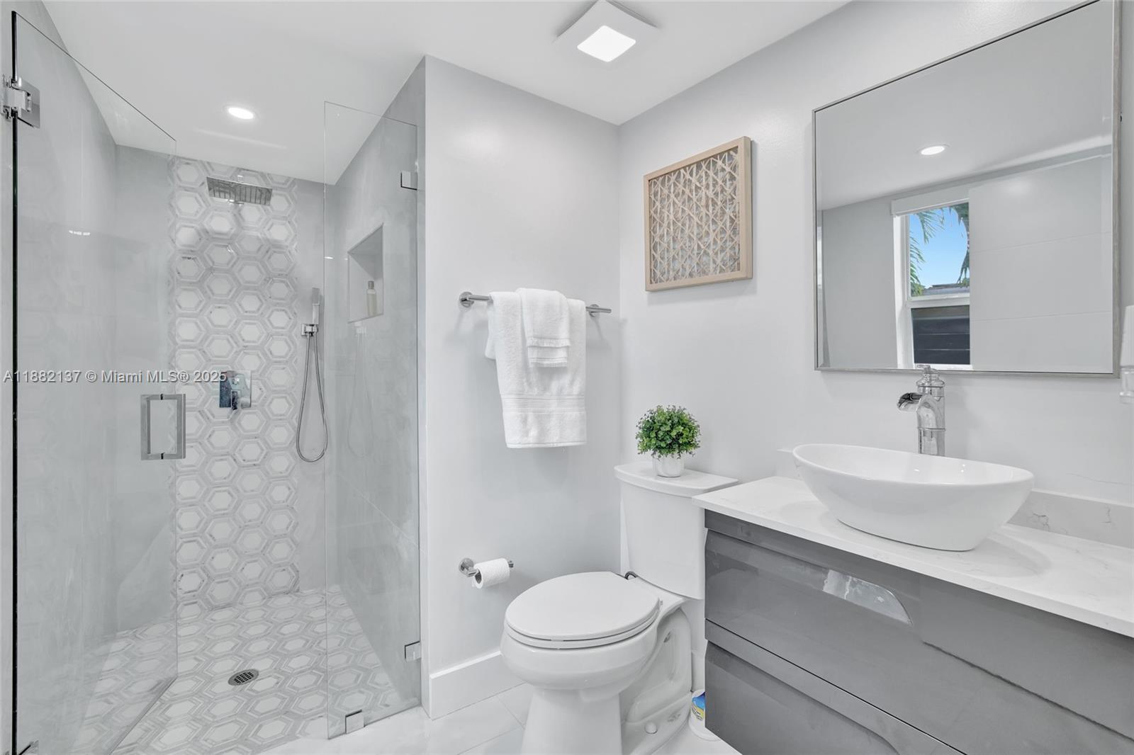 YELLOWSTONE PARK AMEN PLA - Residential