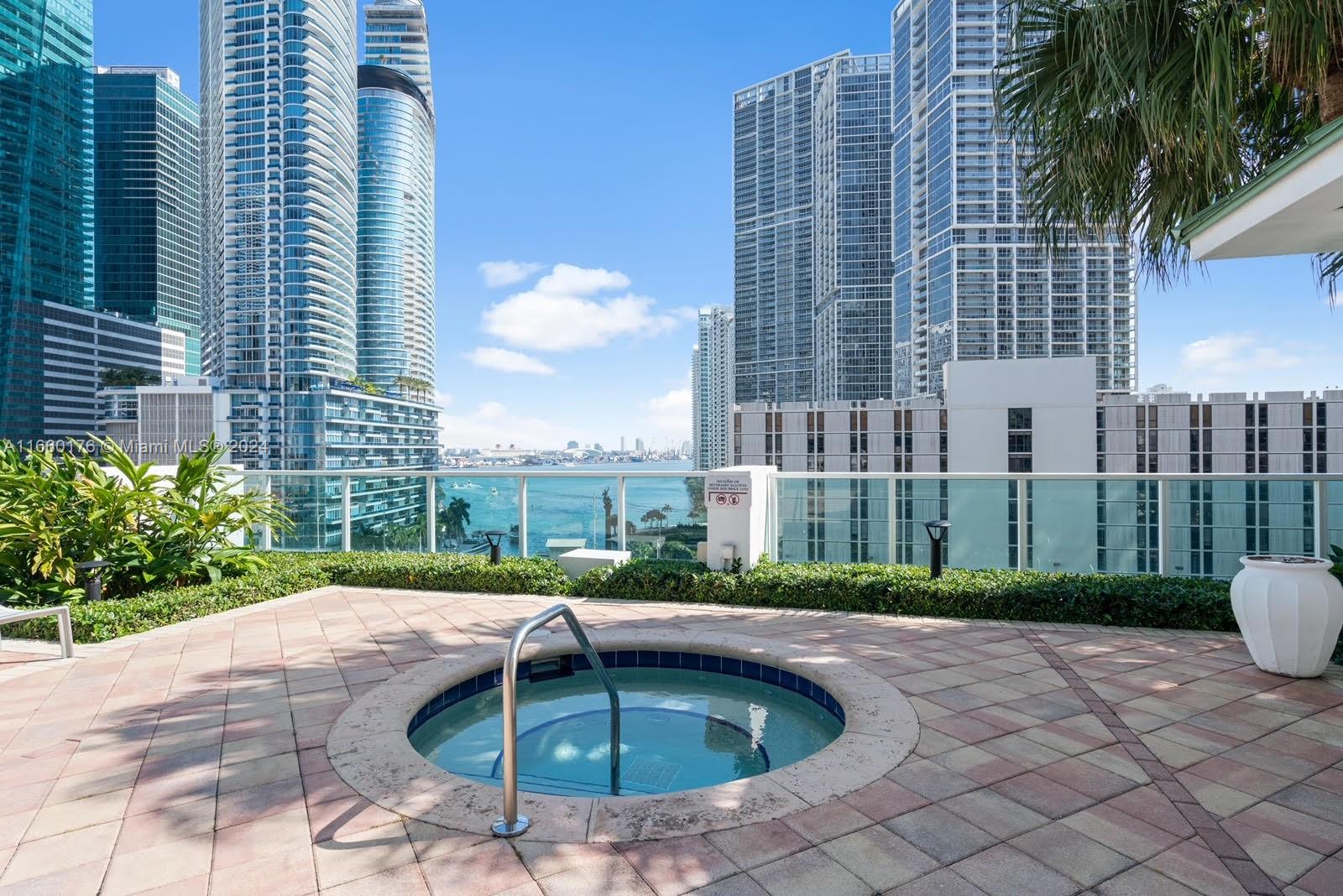 BRICKELL ON THE RIVER N T - Residential Lease