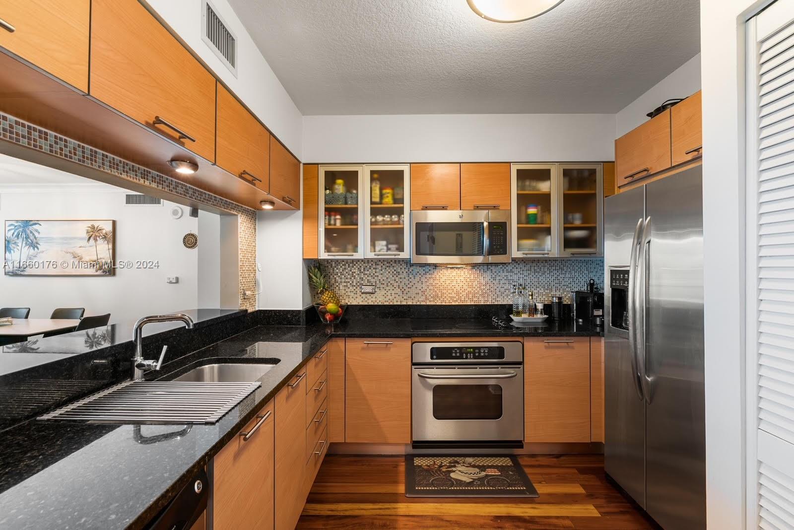 BRICKELL ON THE RIVER N T - Residential Lease