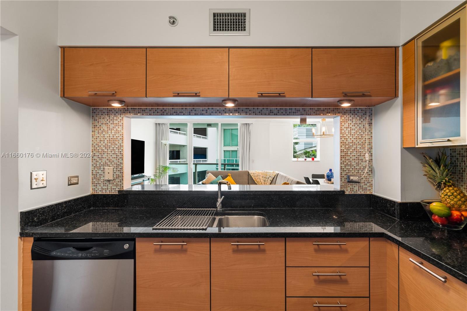 BRICKELL ON THE RIVER N T - Residential Lease