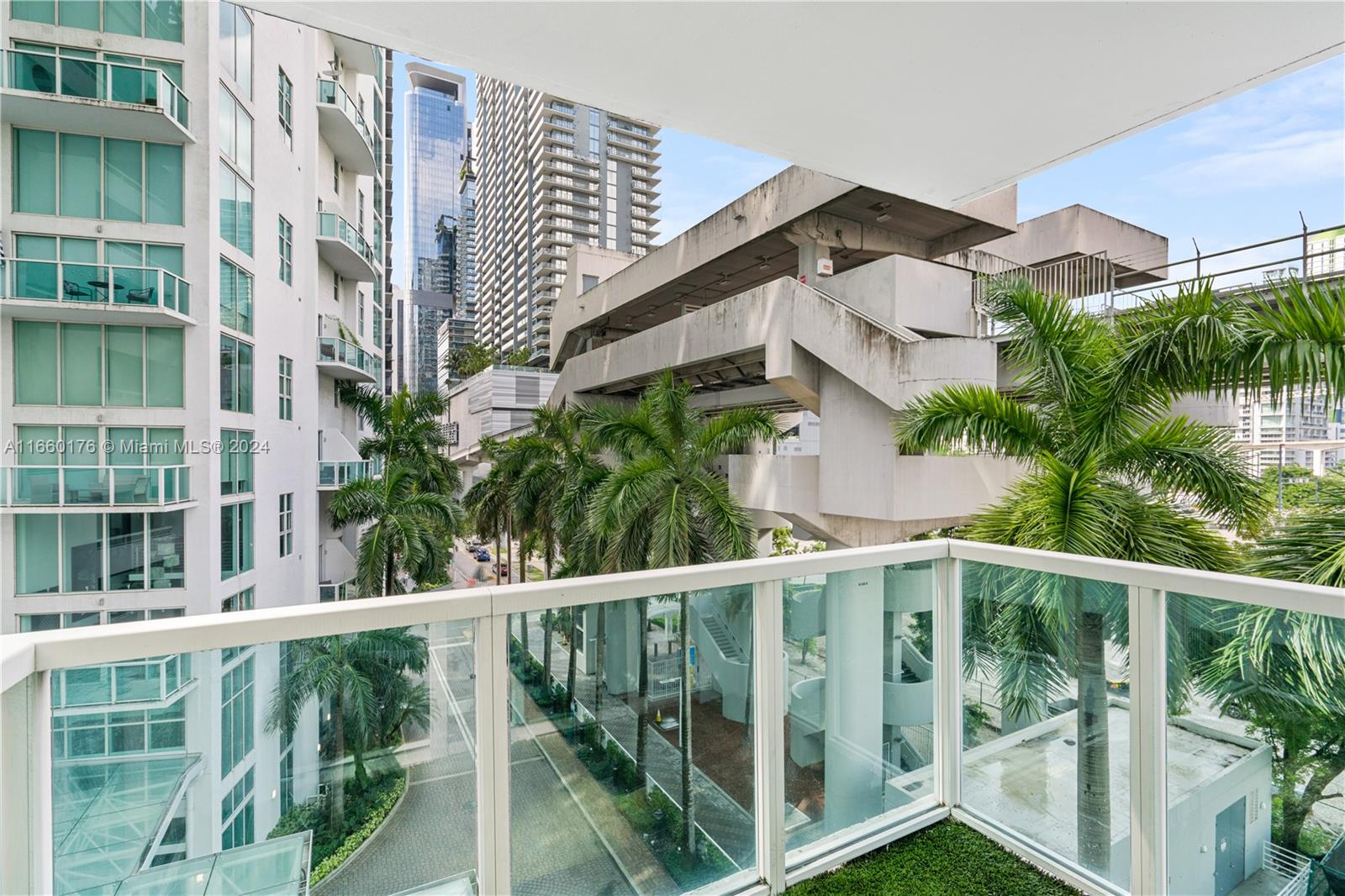 BRICKELL ON THE RIVER N T - Residential Lease