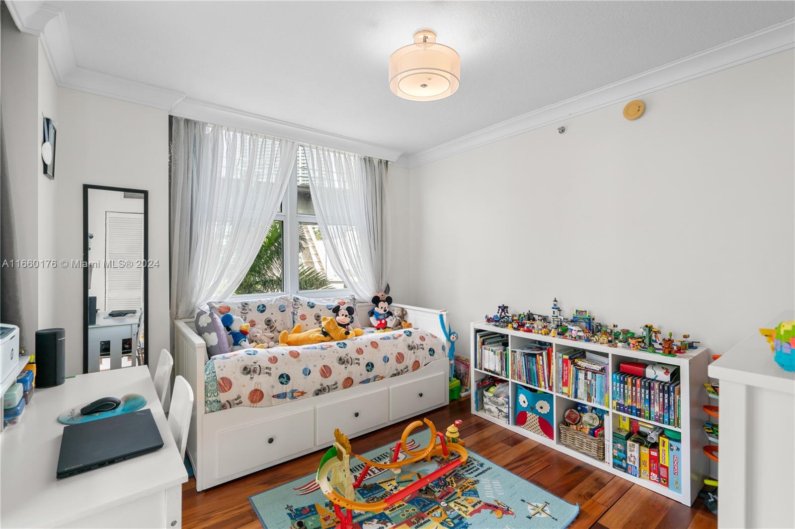 BRICKELL ON THE RIVER N T - Residential Lease