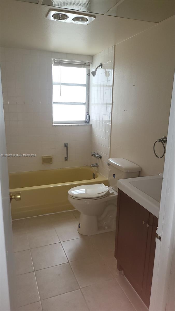 MEADOWBROOK CONDO APTS BL - Residential Lease