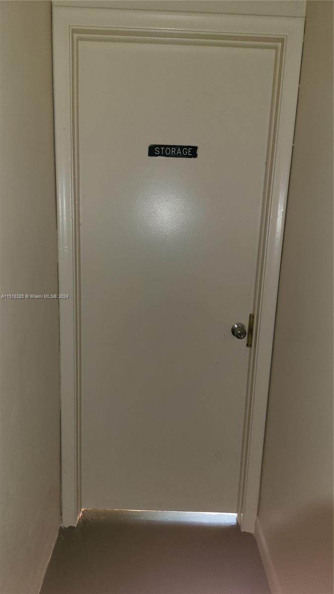 MEADOWBROOK CONDO APTS BL - Residential Lease