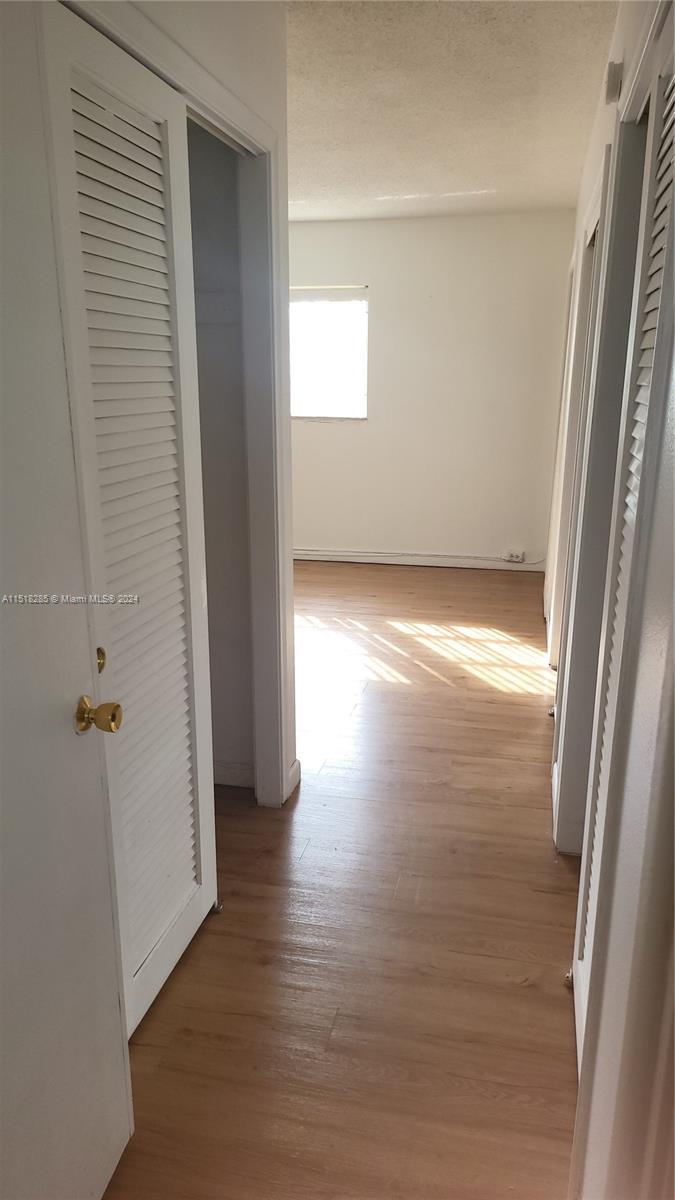 MEADOWBROOK CONDO APTS BL - Residential Lease