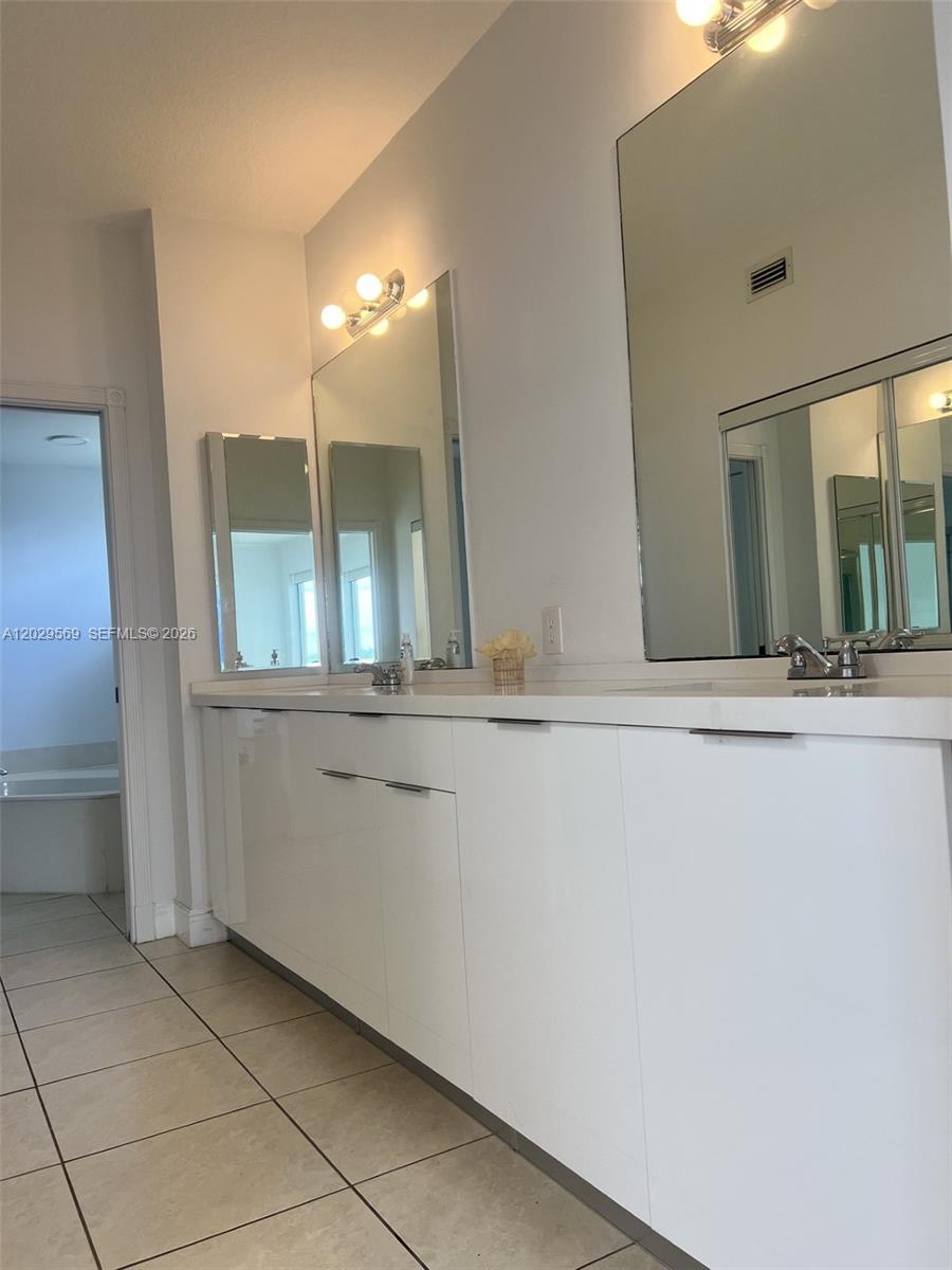CAPTIVA CONDO B - Residential