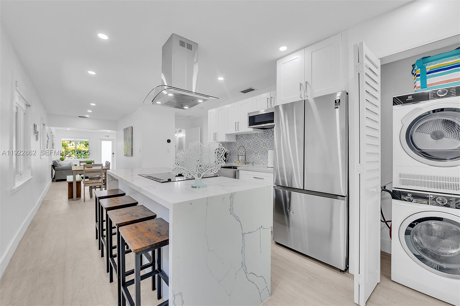 RIVERSIDE PARK - Residential