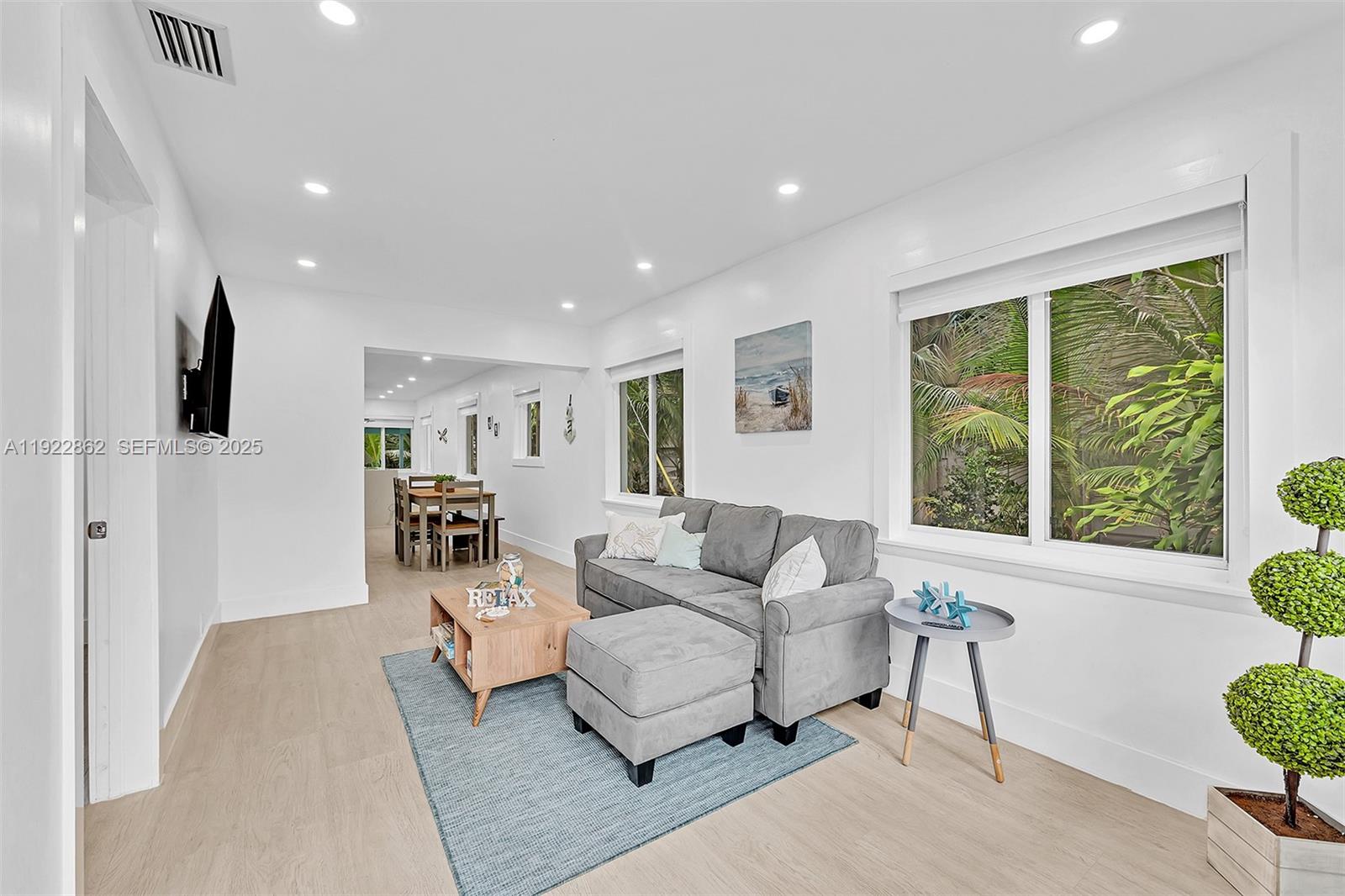 RIVERSIDE PARK - Residential