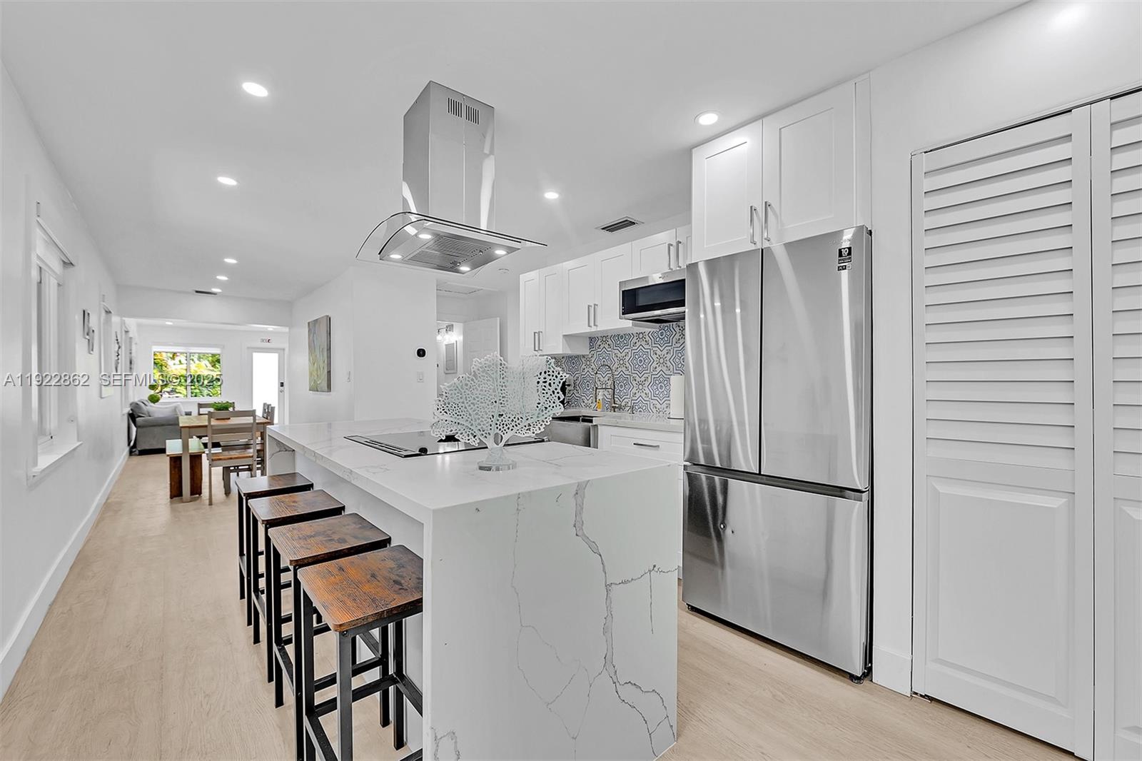 RIVERSIDE PARK - Residential