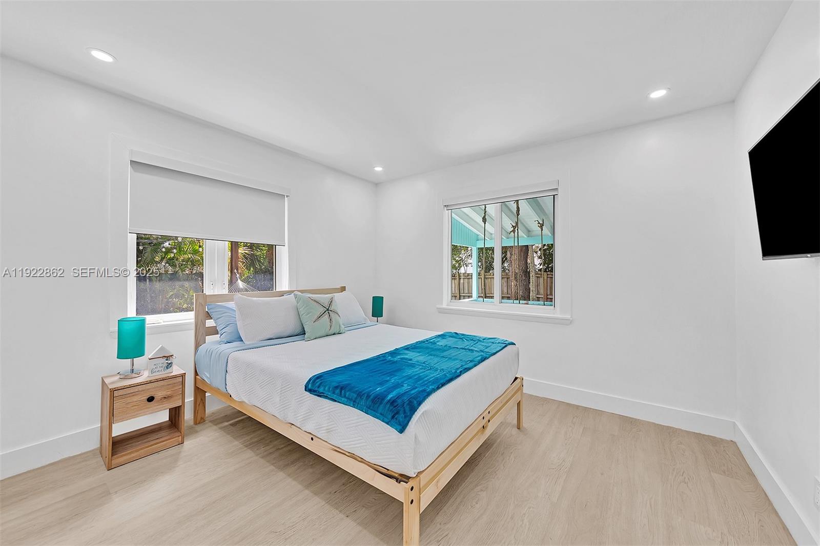 RIVERSIDE PARK - Residential