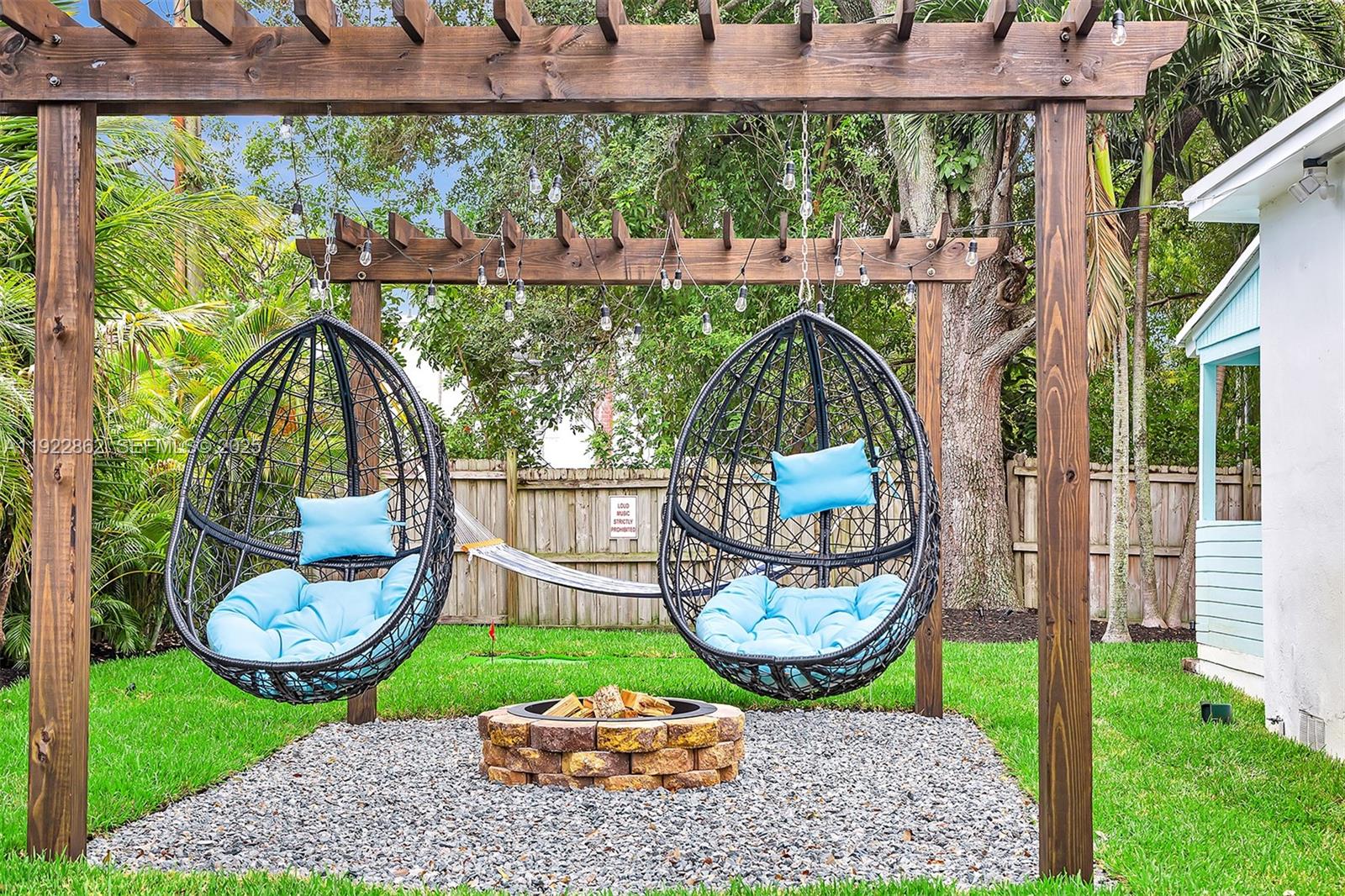 RIVERSIDE PARK - Residential