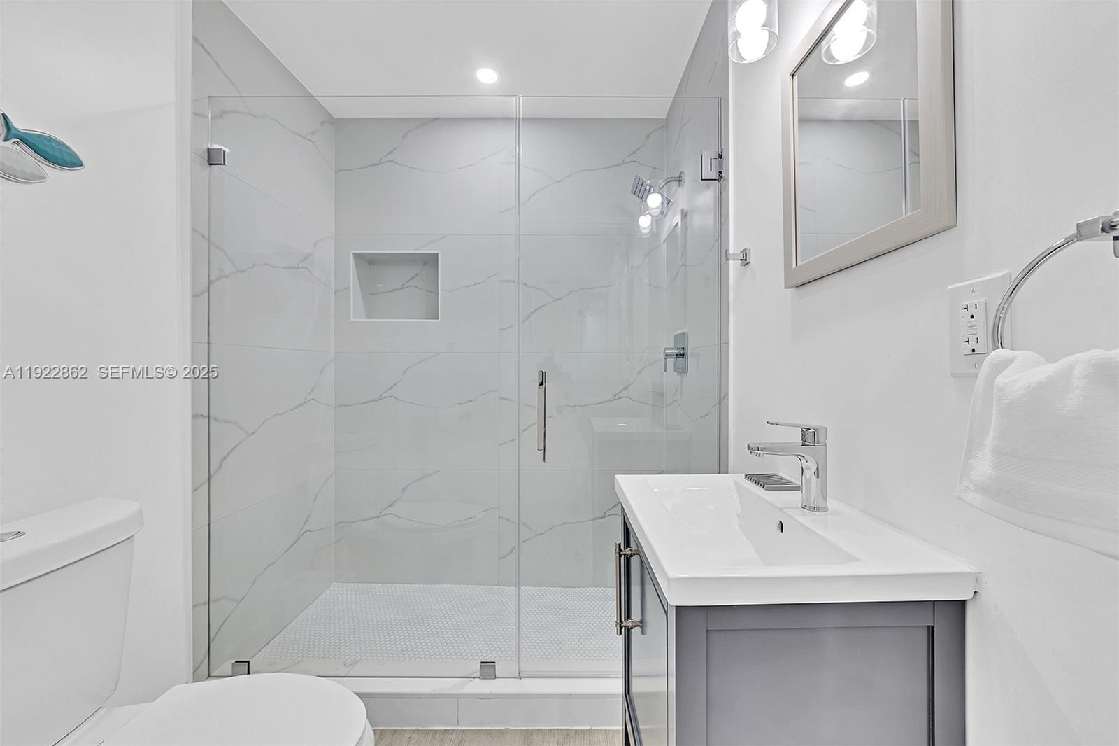 RIVERSIDE PARK - Residential