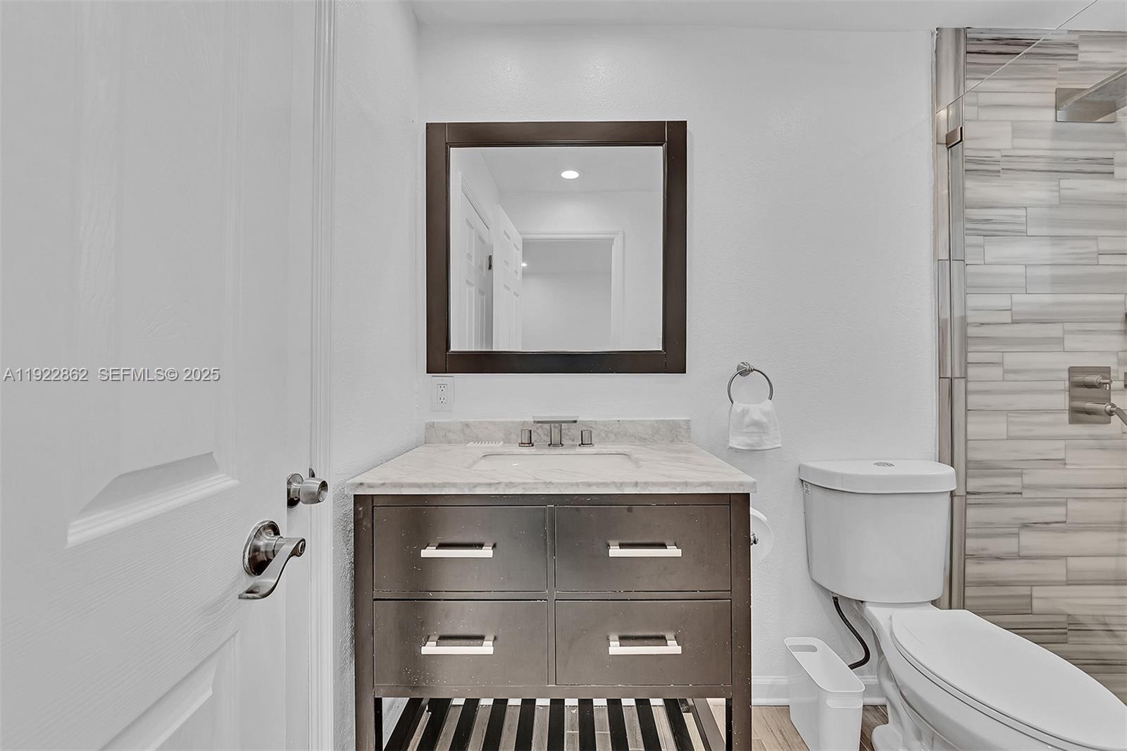 RIVERSIDE PARK - Residential