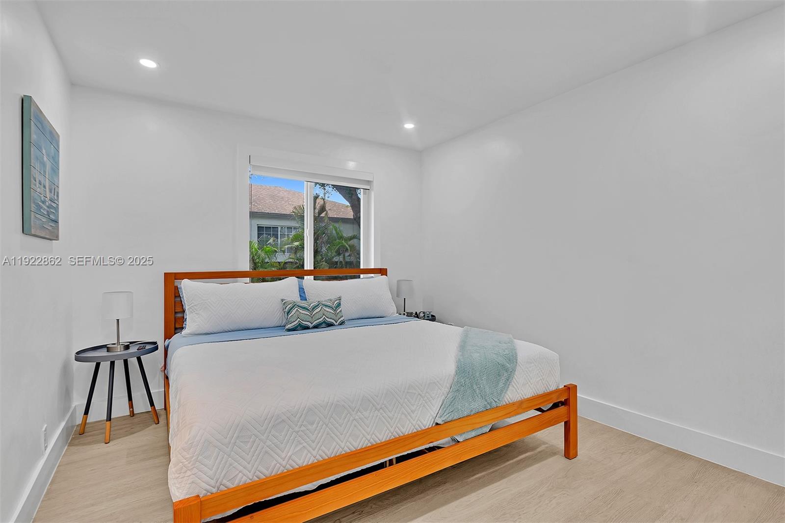 RIVERSIDE PARK - Residential