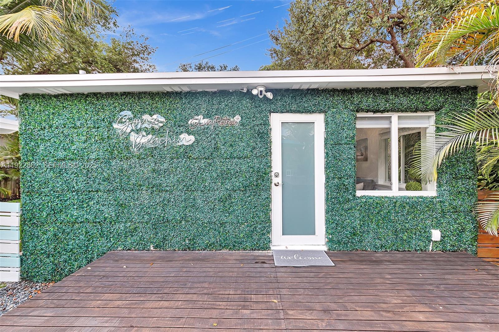 RIVERSIDE PARK - Residential