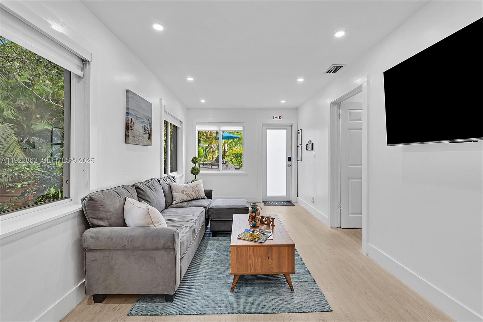 RIVERSIDE PARK - Residential