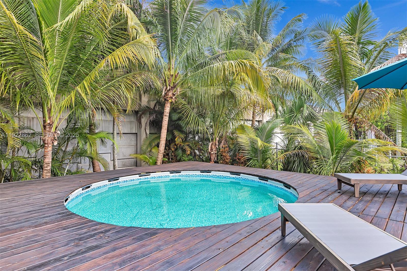 RIVERSIDE PARK - Residential