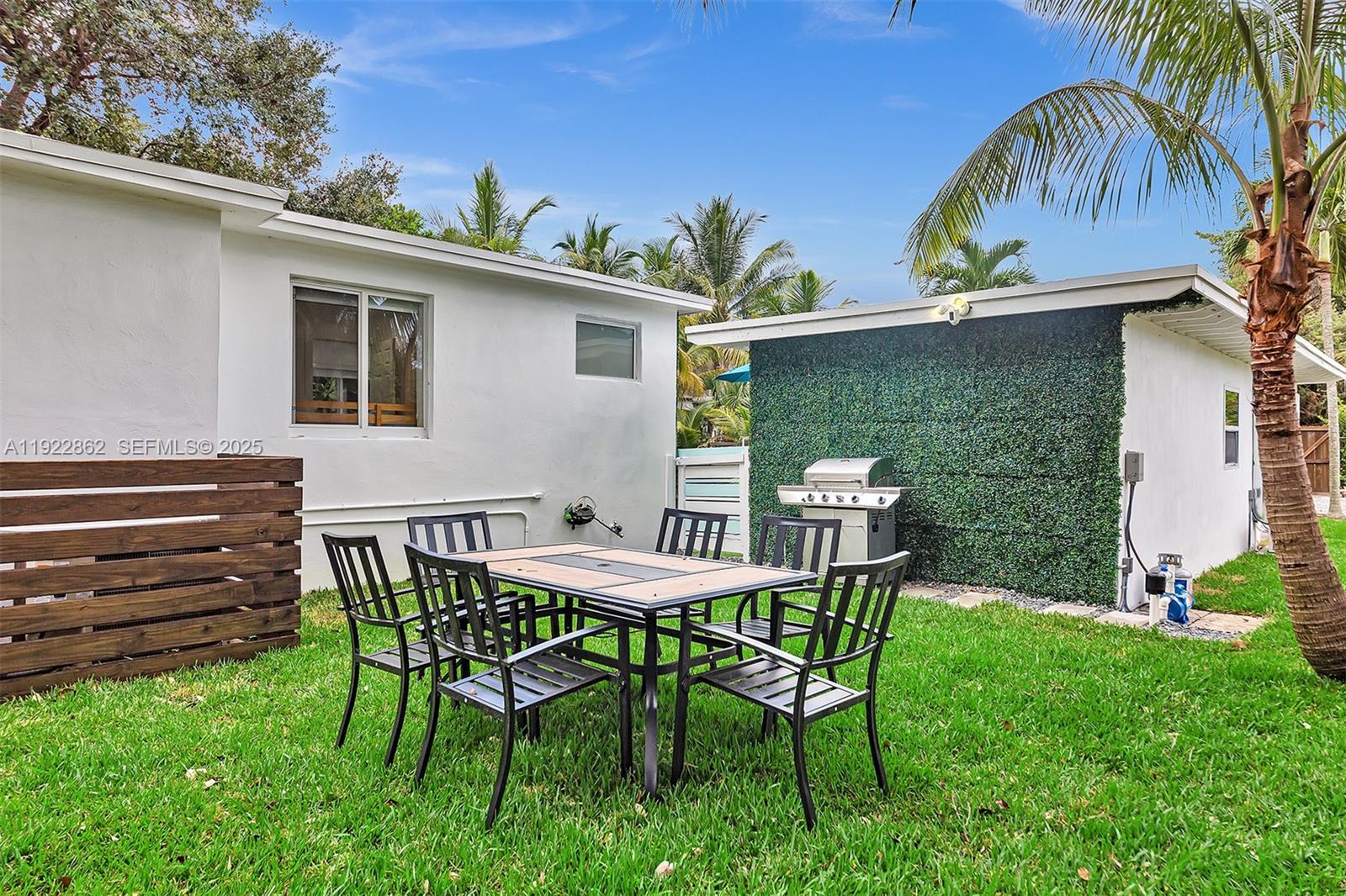 RIVERSIDE PARK - Residential