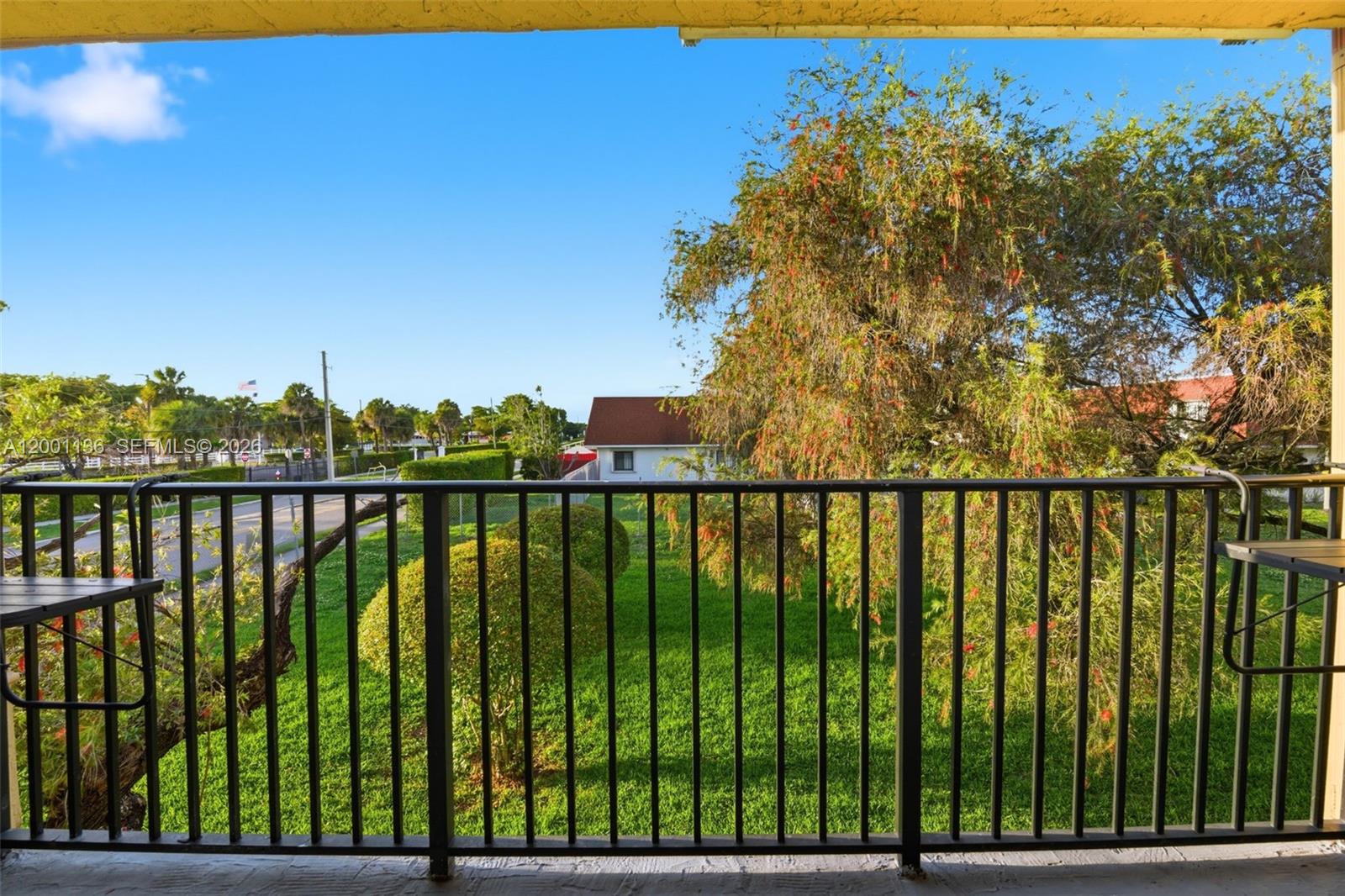 LAGUNA CLUB WEST CONDO BL - Residential Lease