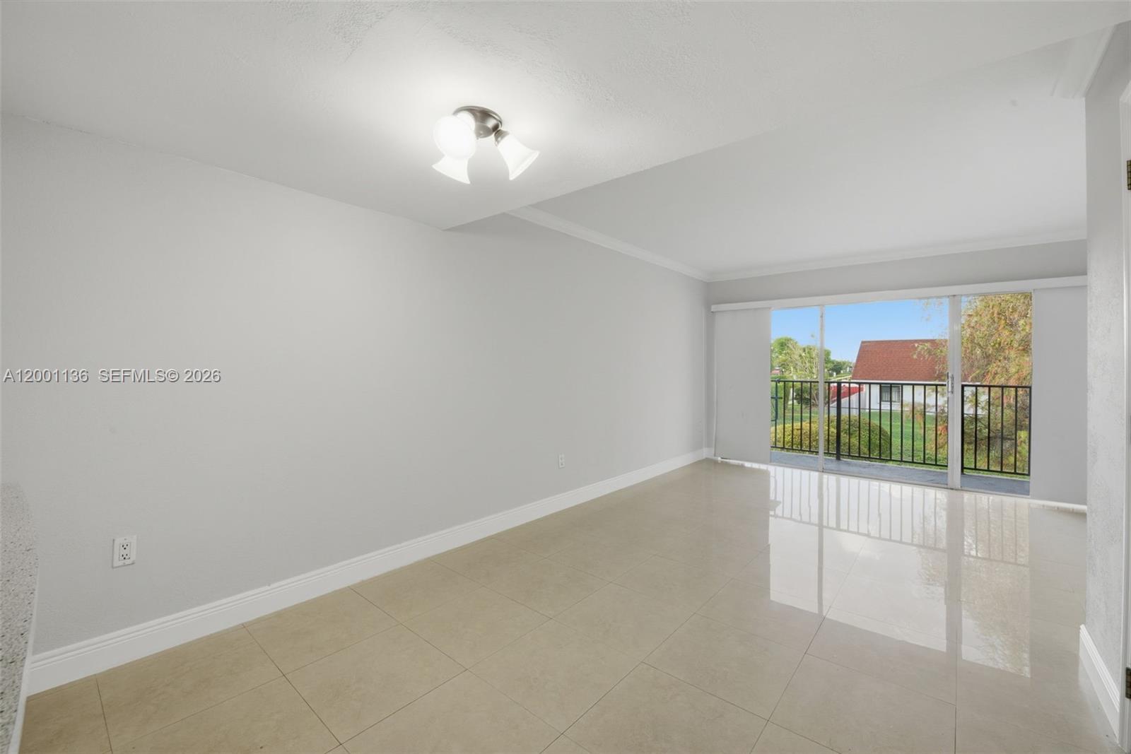 LAGUNA CLUB WEST CONDO BL - Residential Lease