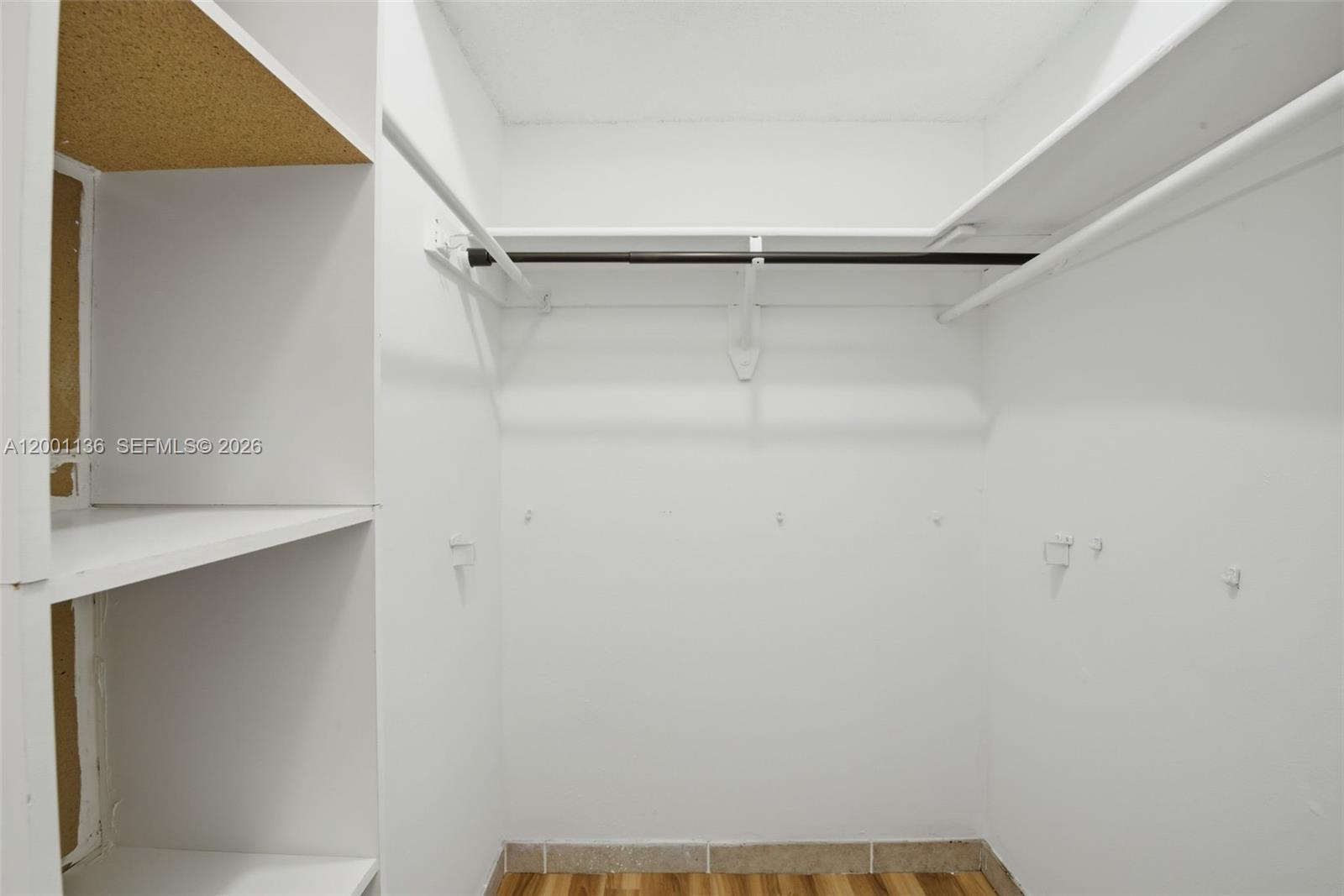 LAGUNA CLUB WEST CONDO BL - Residential Lease