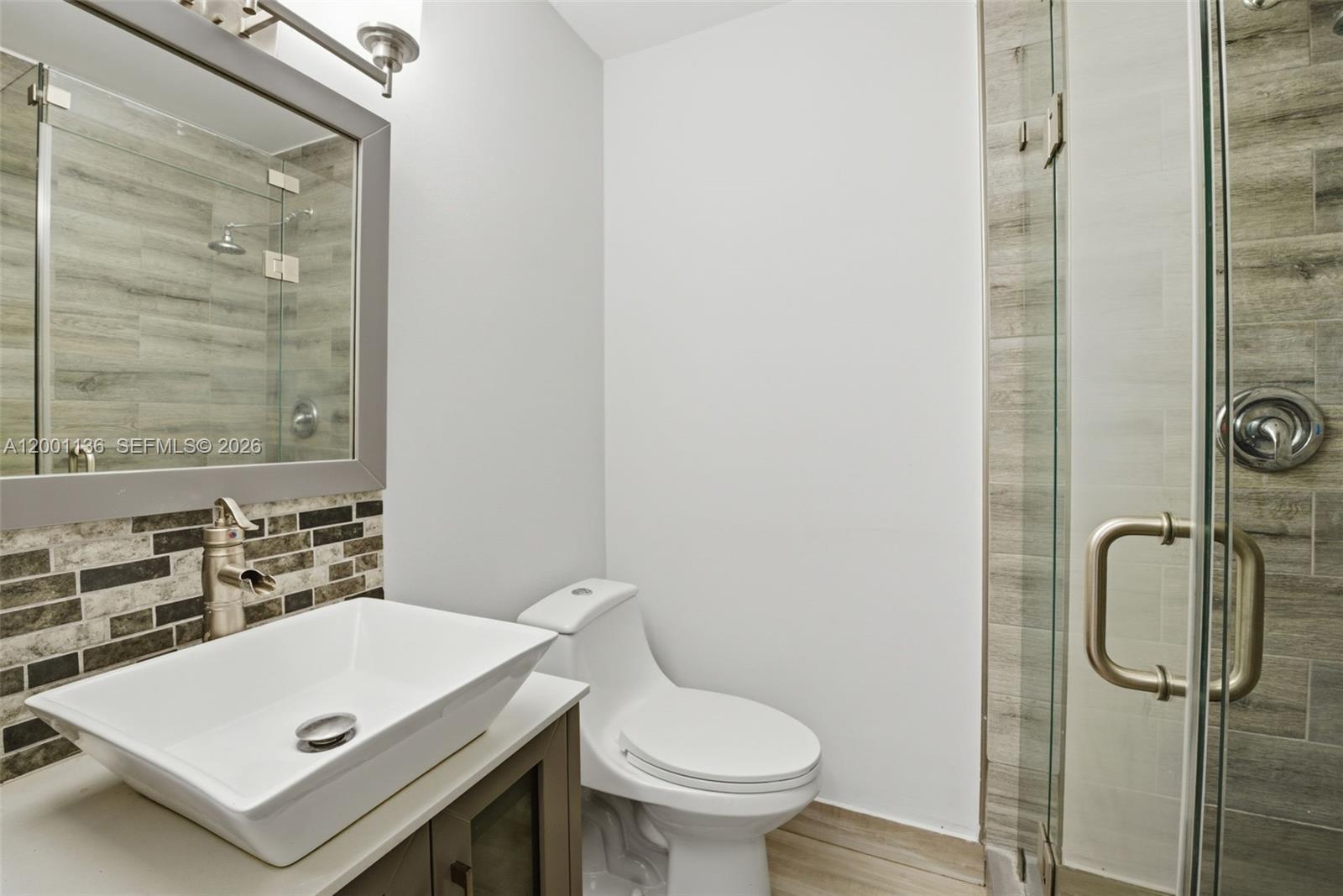 LAGUNA CLUB WEST CONDO BL - Residential Lease